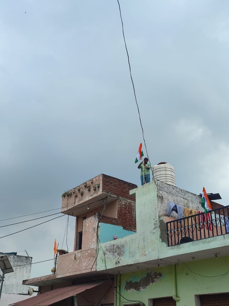 4b5d1f97-b84f-43bc-aebf-3ef6ec76ff2a